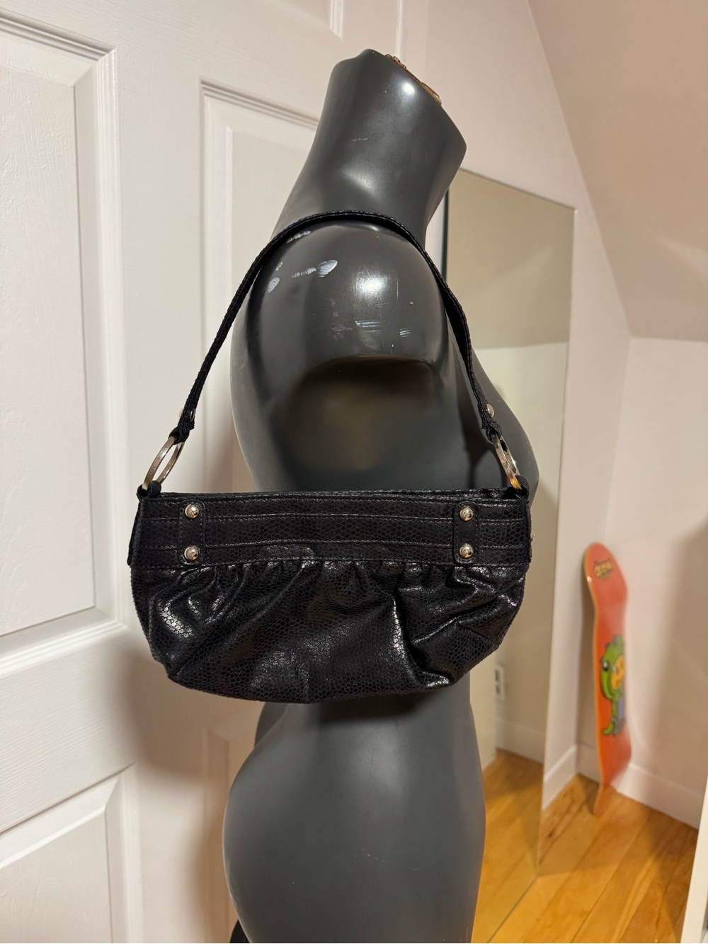 Black Women's Shoulder Bag - Stylish Everyday Carry
